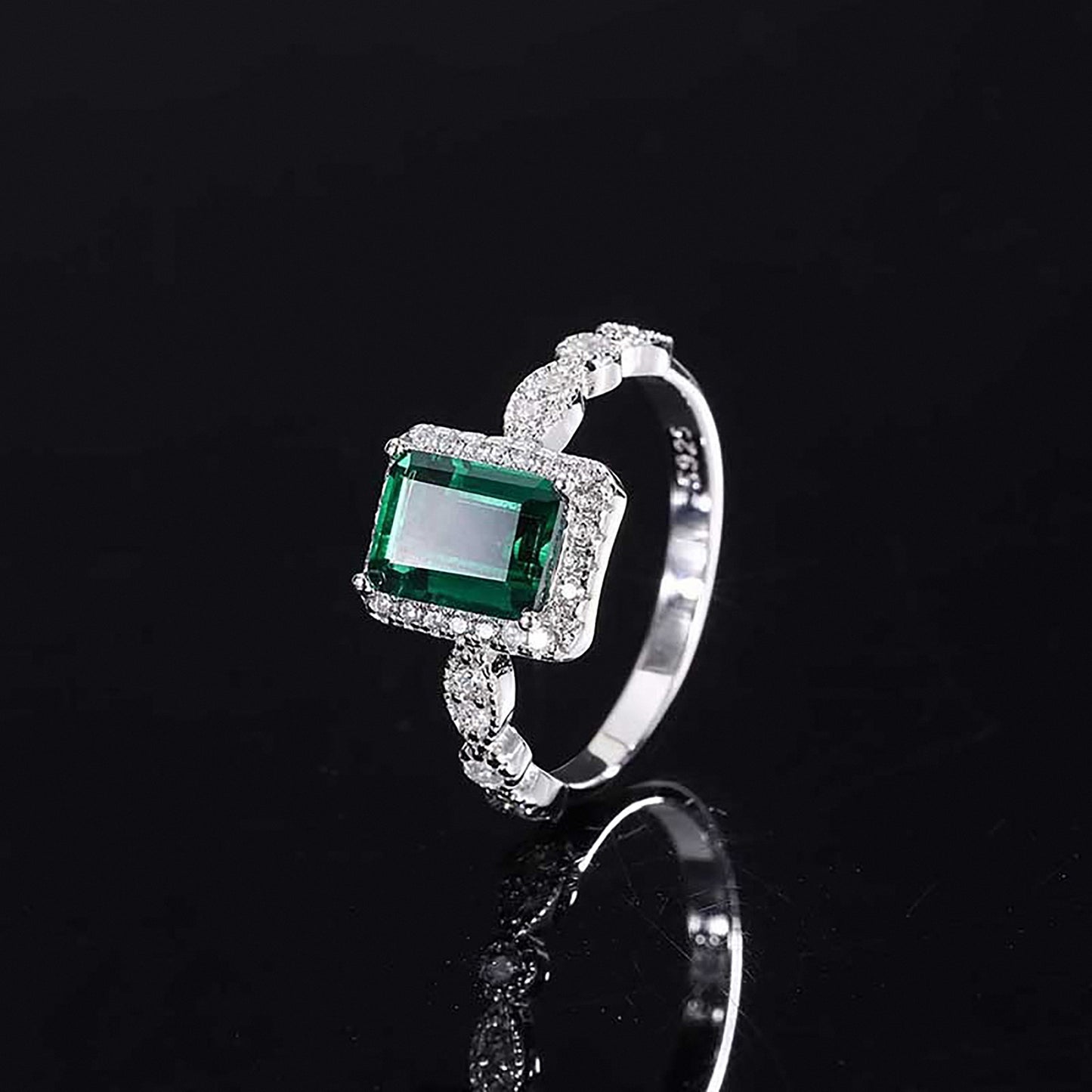 Vintage Halo Emerald/Ruby Emerald Cut Ring, Bezel Setting Simulated Diamond In 925 Sterling Silver