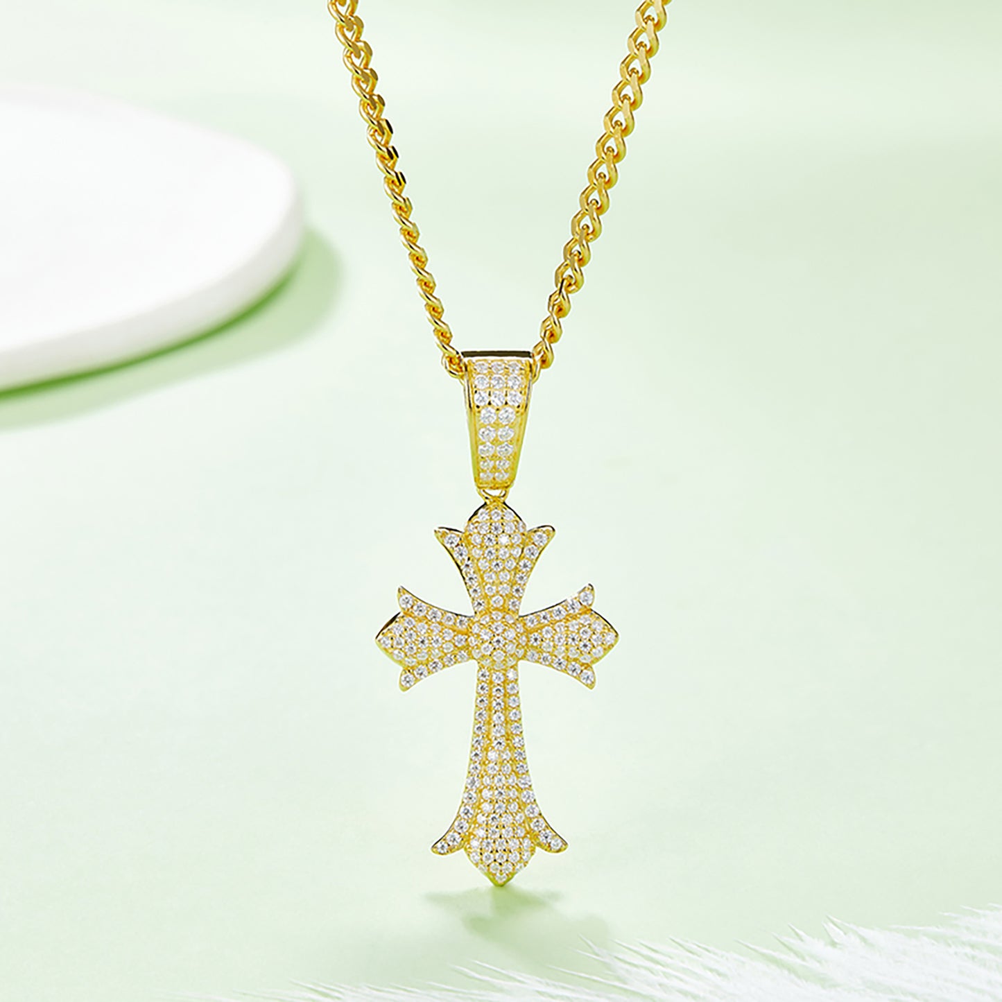 Luxurious Cross Pendant with Chain Necklace Jewelry Pendant In 925 Sterling Silver