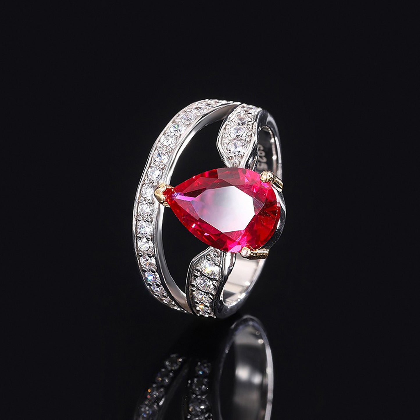 Luxury Emerald/Ruby Pear Cut Ring, Two Precepts in One, Retro Fine Jewelry Simulated Diamond Ring In 925 Sterling Silver