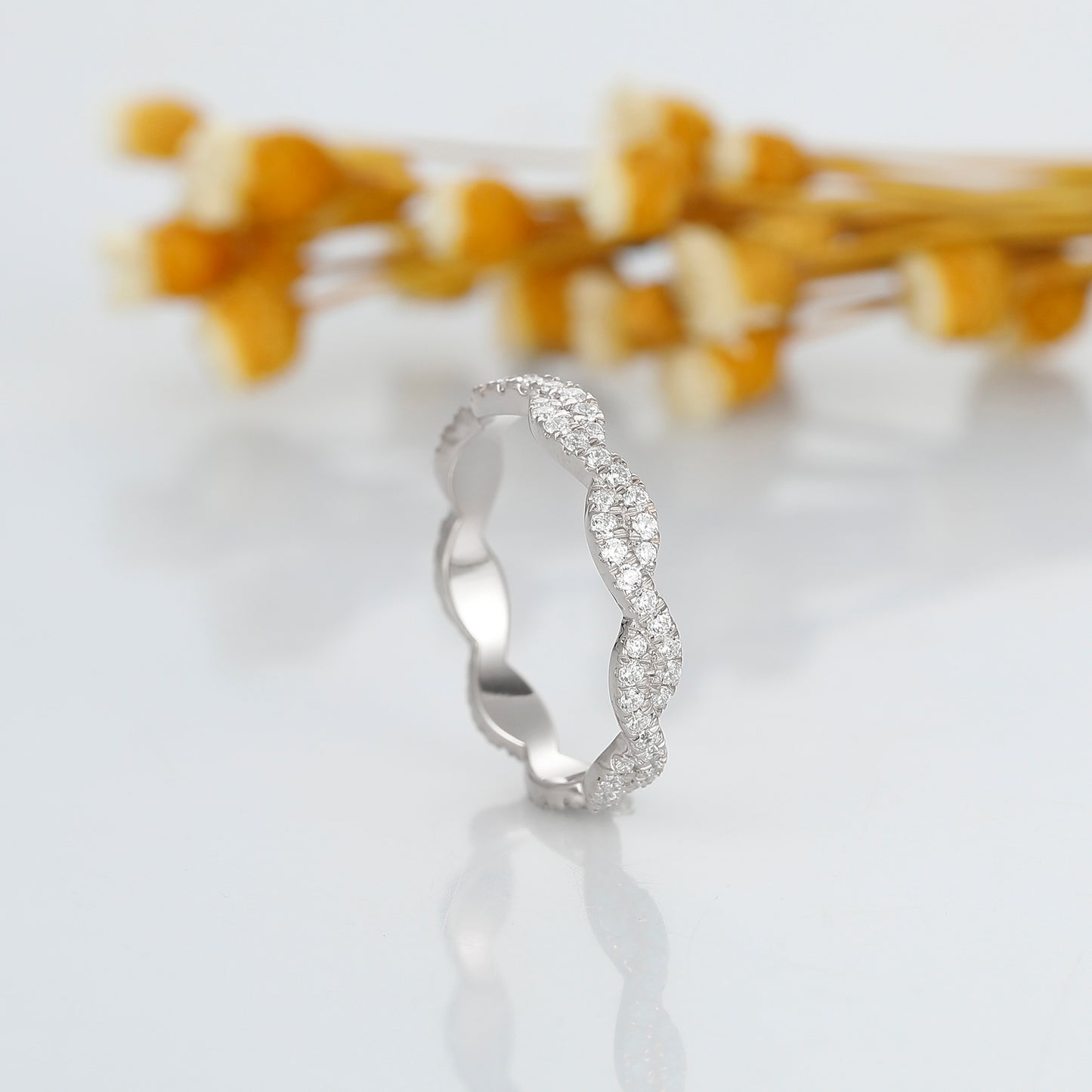 Delicate Round Cut Full Eternity Twisted Wedding Anniversary Ring