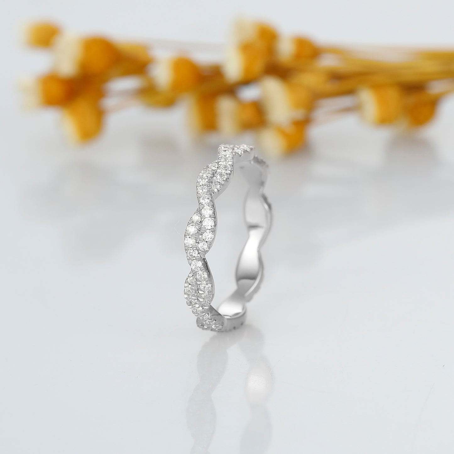 Delicate Round Cut Full Eternity Twisted Wedding Anniversary Ring