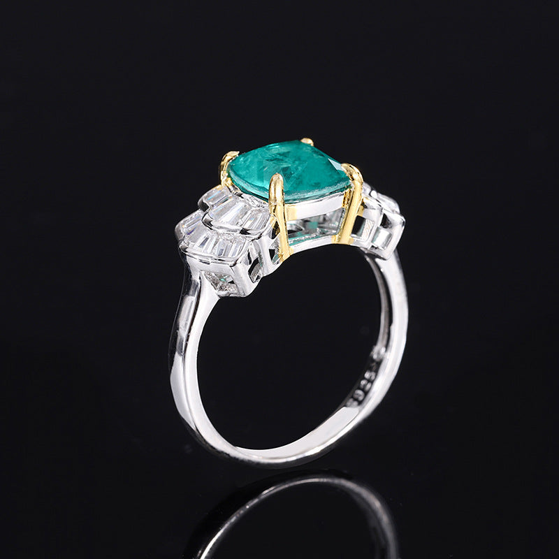 Beautiful Emerald Cushion Cut Ring, Hem-shaped Simulated Diamond Ring Four Prongs In 925 Sterling Silver